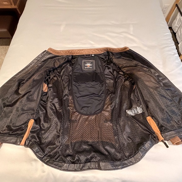 Harley Davidson Leather Motorcycle Jacket - Picture 5 of 13